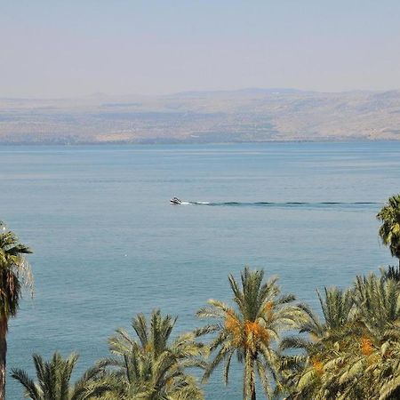 Roses By Lake Kinneret Тиверіада Екстер'єр фото